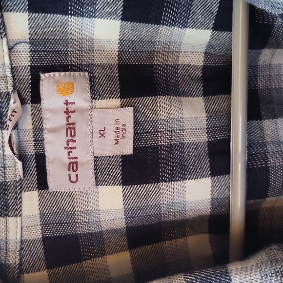 Carharrt button up - Picture 2 of 4